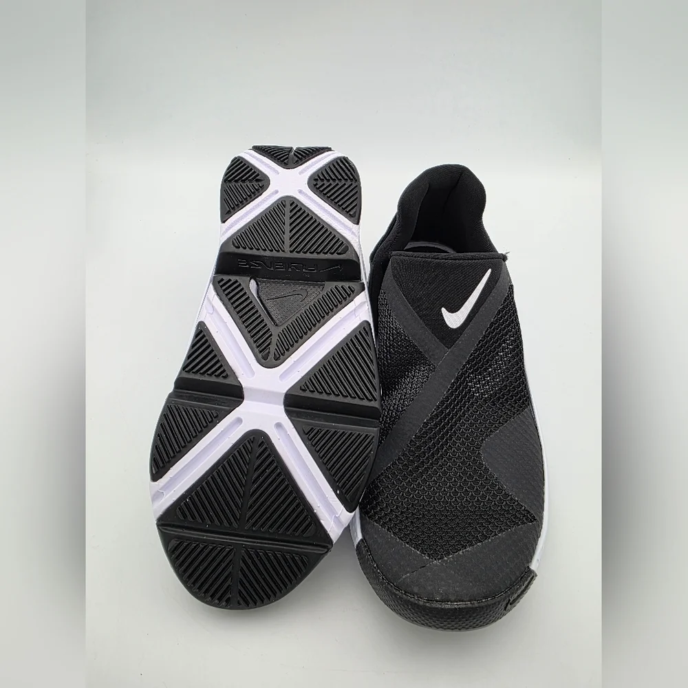 Nike GO FlyEase Black White Women's Size 5.5